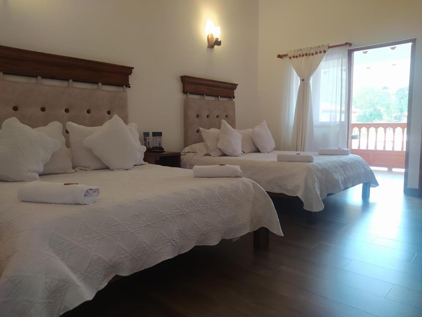 Hotel Las Palmas Виля Де Лейва Екстериор снимка